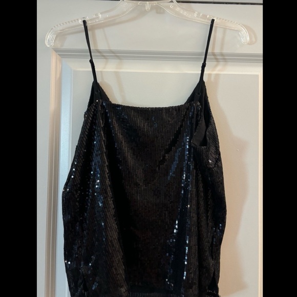 Black sequin camisole tank - Picture 6 of 6